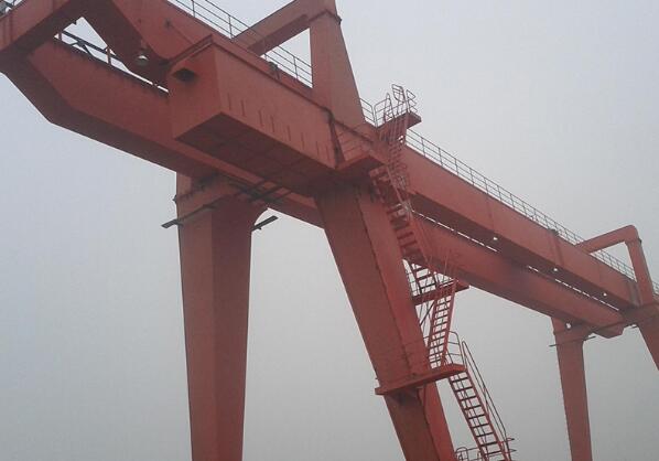 双主梁吊钩门式糖心视频免费看机图片